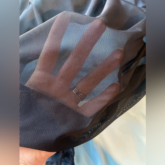 Rimini Woman's Black/Blue Floral Sequin Sleeveless Gown Dress, Size 10 - Picture 10 of 10